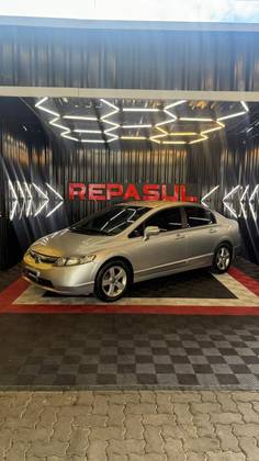 HONDA CIVIC 1.8 LXS 16V FLEX 4P AUTOMÁTICO HONDA CIVIC 1.8 LXS 16V FLEX 4P AUTOMÁTICO